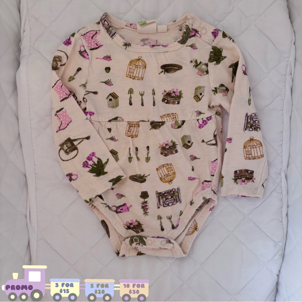 ⭒ 9M Z/C BIO Cottagecore Bodysuit Long Sleeve Onesie Ruffle Beige Cream  ⭒